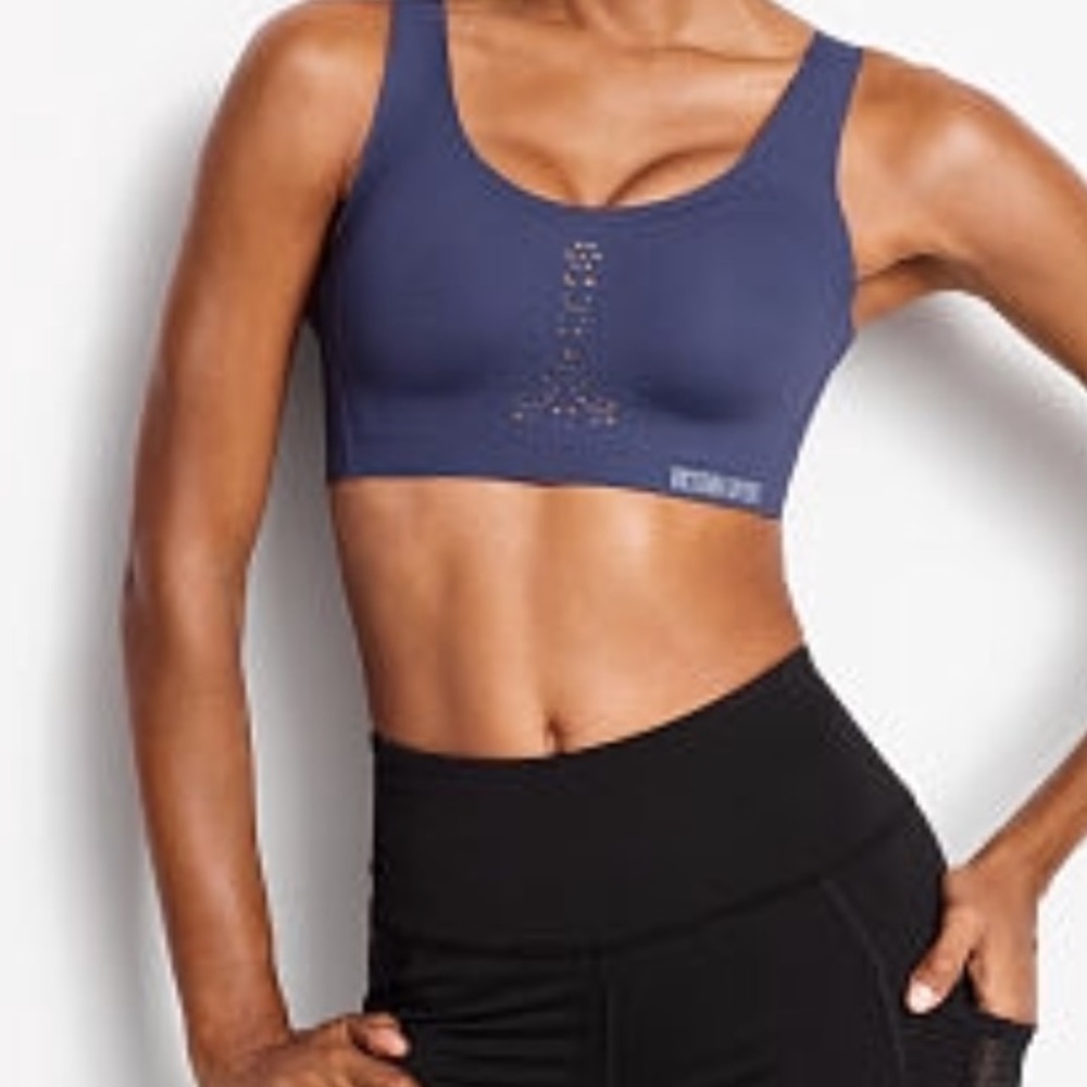 32DD Black Victoria Secret sport angel max